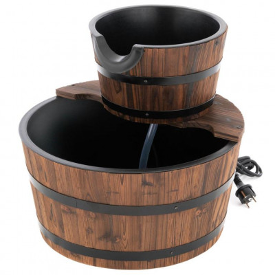 Záhradná fontána - fontána s dvoma drevenými vedrami