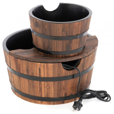 Záhradná fontána - fontána s dvoma drevenými vedrami