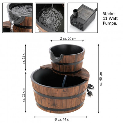 Záhradná fontána - fontána s dvoma drevenými vedrami