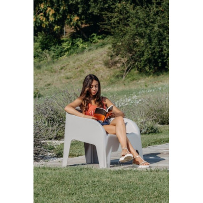 PETRA ARMCHAIR plastové kreslo, sivé