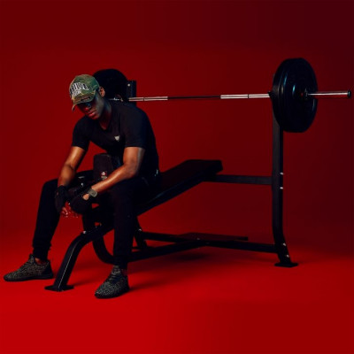 Gorilla Sports Šikmá posilňovacia lavica so stojanom na činku