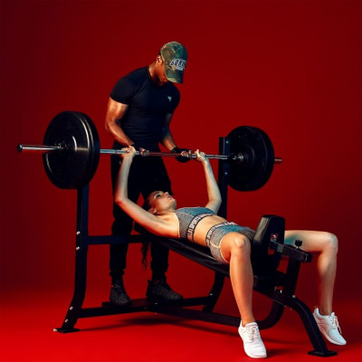 Gorilla Sports Šikmá posilňovacia lavica so stojanom na činku