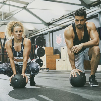 Gorilla Sports Slamball medicinbal, čierny, 3 kg