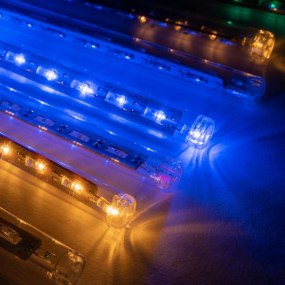 Vianočné LED osvetlenie padajúci sneh, 180 LED, farebné