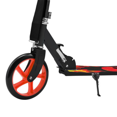 Detský kolobežka s veľkými kolesami a popruhom, čierna