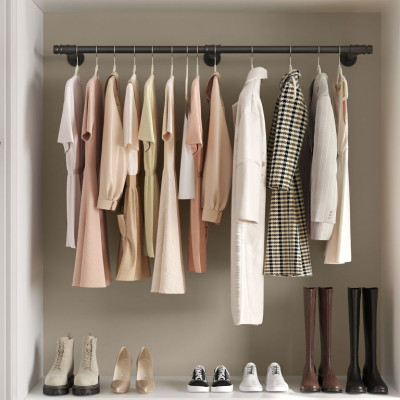 Nástenný vešiak na oblečenie z čiernej ocele, 170 cm