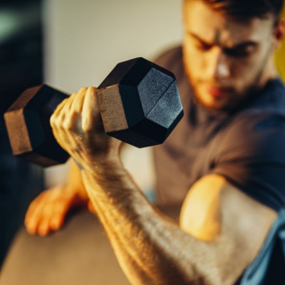 MOVIT® Šesťhranná gumová činka 8 kg sada 2 kusov