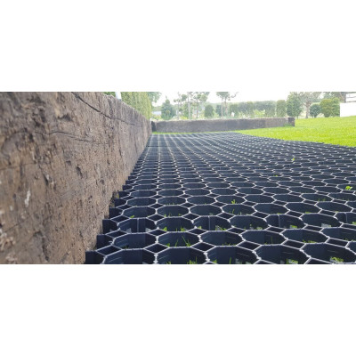 Zatrávňovacia dlažba , 50 x 50 x 4 cm, čierna