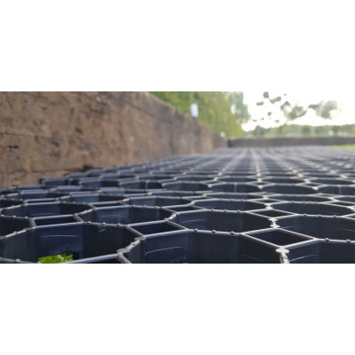 Zatrávňovacia dlažba , 50 x 50 x 4 cm, čierna