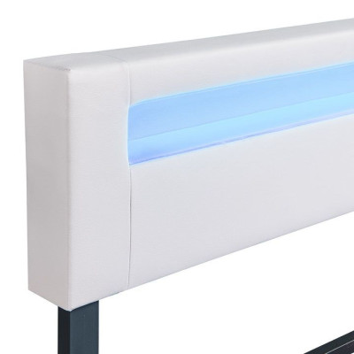 Moderná biela čalúnená posteľ 180x200 s LED a roštom