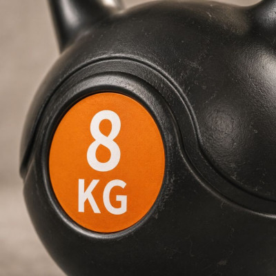 Kettlebell 8 kg plastový s cementovou výplňou