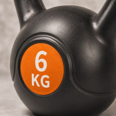 Kettlebell 6 kg plastový s cementovou výplňou