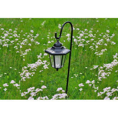 Záhradný solárny LED lampáš