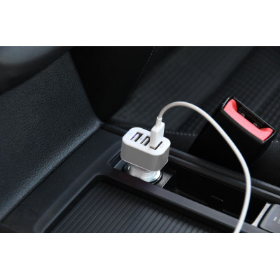 Adaptér na nabíjanie 3 x USB Adaptér na nabíjanie 3 x USB