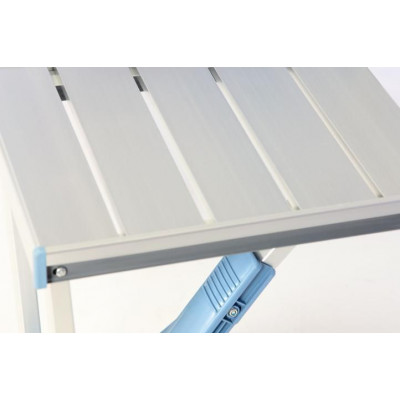 Skladací hliníkový stôl so vstavanými lavicami